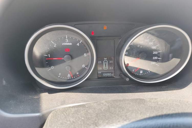 Used Haval H6 2014 Sport Edition 2.0T Diesel Manual Two-Wheel-Drive Elite Model Instrument Cluster