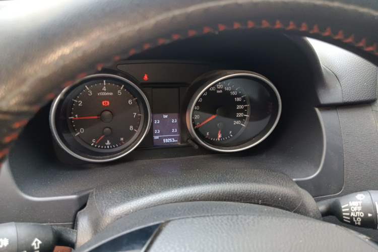 Used Haval H6 2014 Sport Version 1.5T Manual Two-Wheel Drive Elite Edition Instrument Cluster