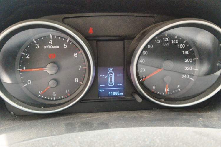 Used Haval H6 2014 Sport Version 1.5T Manual Two-Wheel Drive Elite Edition Instrument Cluster