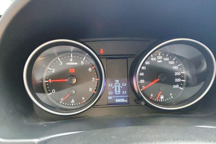 Used Haval H6 2014 Sport Version 1.5T Manual Two-Wheel Drive Elite Edition Instrument Cluster
