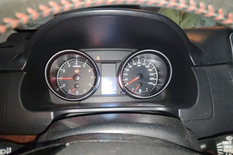 Used Haval H6 2014 Sport Version 1.5T Manual Two-Wheel Drive Elite Edition Instrument Cluster