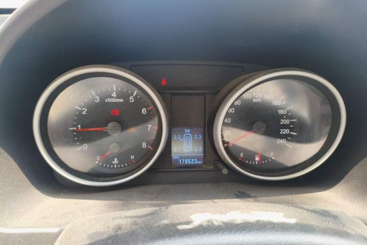 Used Haval H6 2014 Sport Version 1.5T Manual Two-Wheel Drive Elite Edition Instrument Cluster