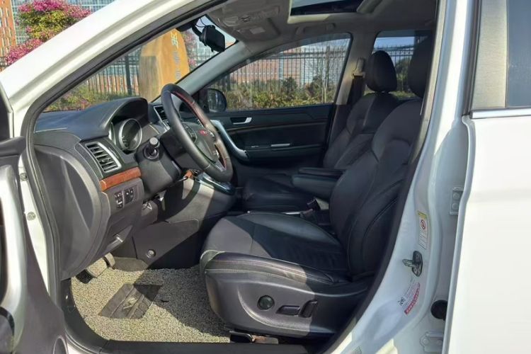 Used Haval H6 2014 Sport Edition 2.4L Automatic Elite Model Interior 2