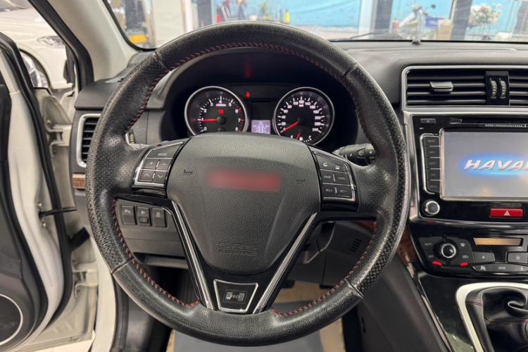 Used Haval H6 2014 Sport Version 1.5T Manual Two-Wheel Drive Elite Edition Interior 8