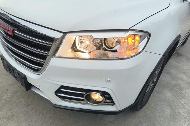 Used Haval H6 2014 Sport Version 1.5T Manual Two-Wheel Drive Elite Edition Left Front Headlight