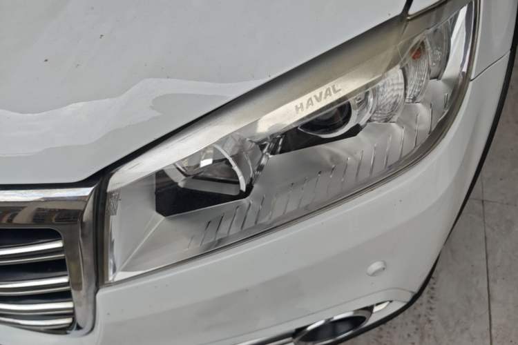 Used Haval H6 2014 Sport Version 1.5T Manual Two-Wheel Drive Elite Edition Left Front Headlight