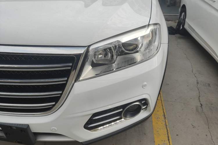 Used Haval H6 2014 Sport Version 1.5T Manual Two-Wheel Drive Elite Edition Left Front Headlight