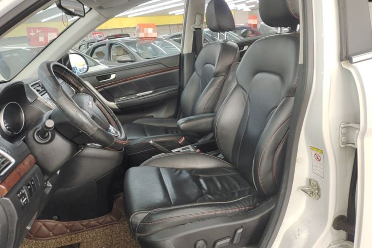 Used Haval H6 2014 Sports Edition 2.4L Automatic Prestige Model Left Front Seat