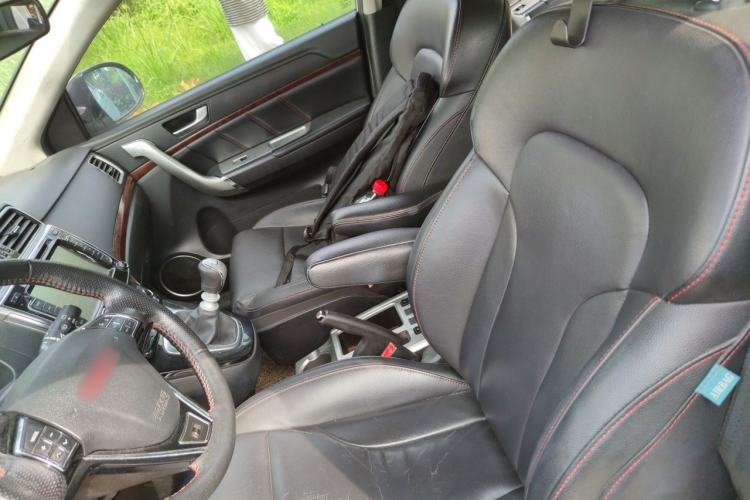 Used Haval H6 2014 Sport Version 1.5T Manual Two-Wheel Drive Elite Edition Left Front Seat