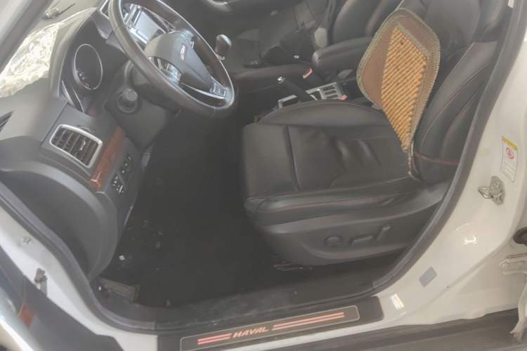 Used Haval H6 2014 Sport Version 1.5T Manual Two-Wheel Drive Elite Edition Left Front Seat