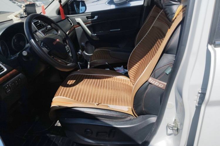 Used Haval H6 2014 Sport Version 1.5T Manual Two-Wheel Drive Elite Edition Left Front Seat