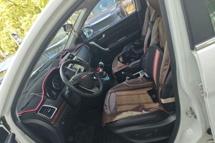 Used Haval H6 2014 Sport Version 1.5T Manual Two-Wheel Drive Elite Edition Left Front Seat