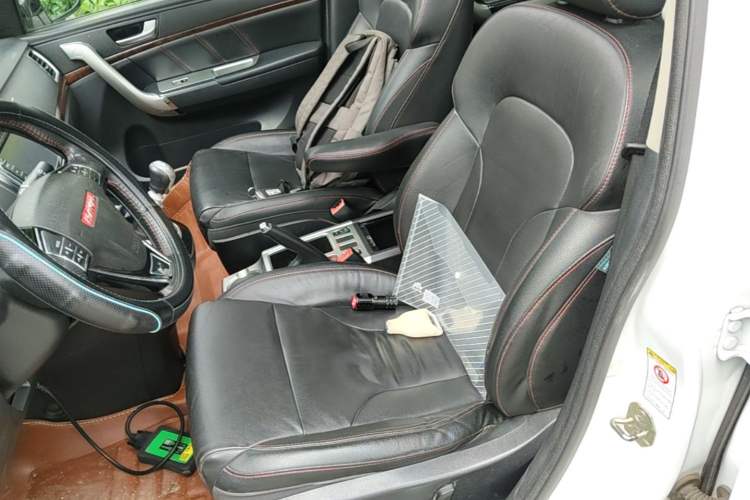 Used Haval H6 2014 Sport Version 1.5T Manual Two-Wheel Drive Elite Edition Left Front Seat