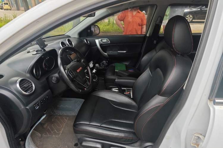 Used Haval H6 2014 Upgraded Model 1.5T Manual Two-Wheel Drive Elite Version Left Front Seat