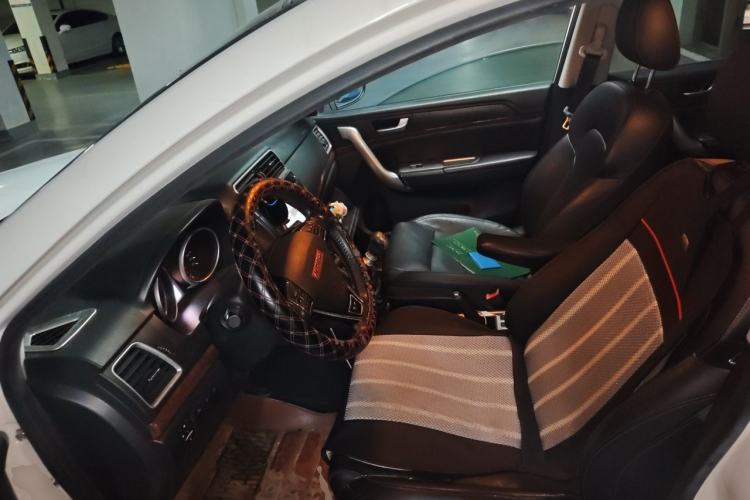 Used Haval H6 2014 Sport Version 1.5T Manual Two-Wheel Drive Elite Edition Left Front Seat