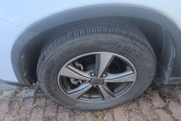 Used Haval H6 2014 Sport Version 1.5T Manual Two-Wheel Drive Elite Edition Left Front Wheel Hub