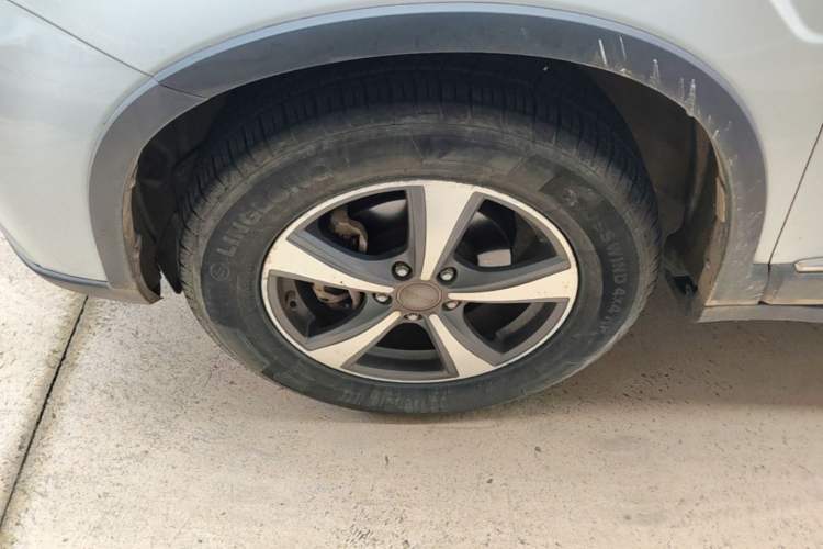 Used Haval H6 2014 Sport Version 1.5T Manual Two-Wheel Drive Elite Edition Left Front Wheel Hub