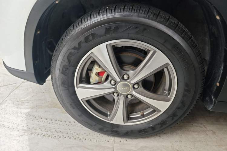 Used Haval H6 2014 Sport Version 1.5T Manual Two-Wheel Drive Elite Edition Left Front Wheel Hub