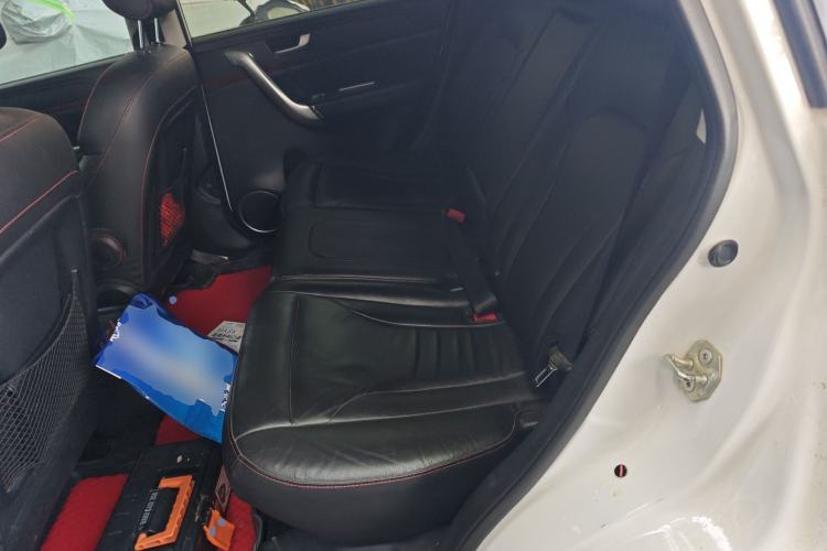 Used Haval H6 2014 Sport Version 1.5T Manual Two-Wheel Drive Elite Edition Left Rear Seat