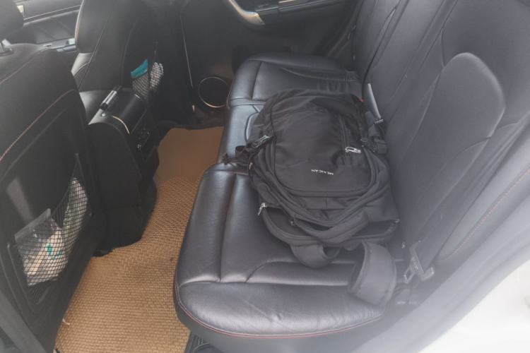 Used Haval H6 2014 Sport Version 1.5T Manual Two-Wheel Drive Elite Edition Left Rear Seat