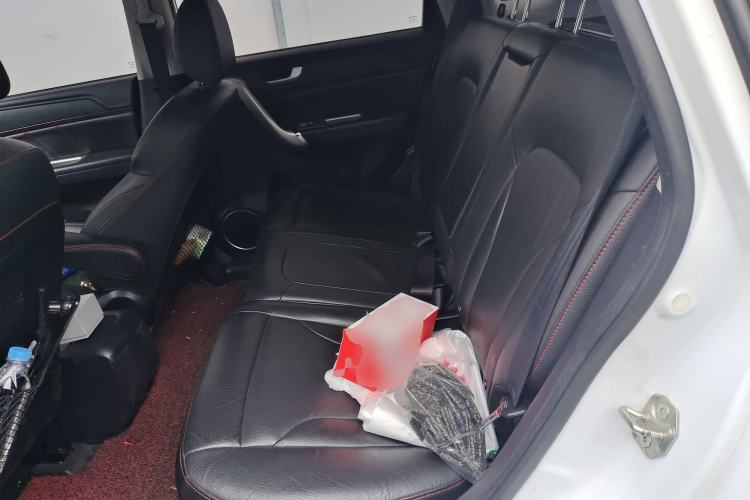 Used Haval H6 2014 Sport Version 1.5T Manual Two-Wheel Drive Elite Edition Left Rear Seat