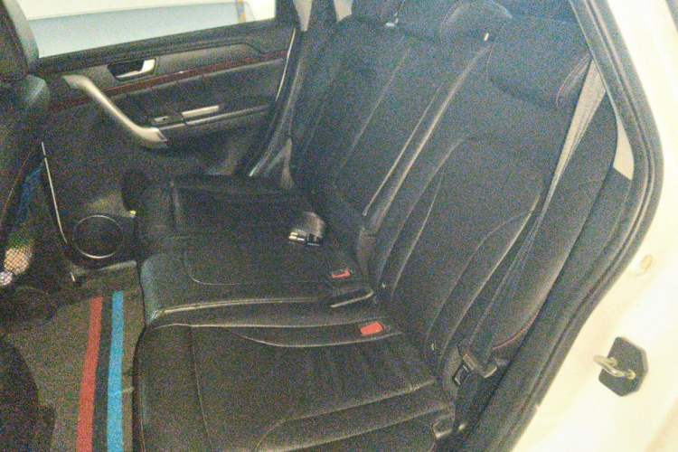Used Haval H6 2014 Sport Version 1.5T Manual Two-Wheel Drive Elite Edition Left Rear Seat