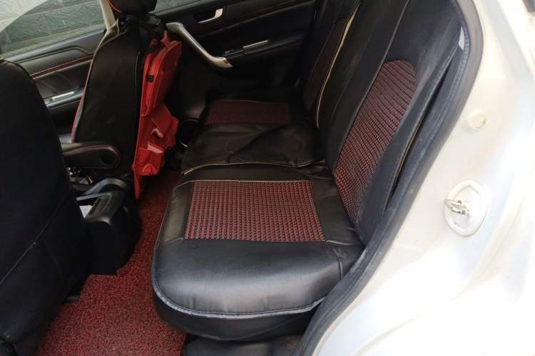 Used Haval H6 2014 Sport Version 1.5T Manual Two-Wheel Drive Elite Edition Left Rear Seat