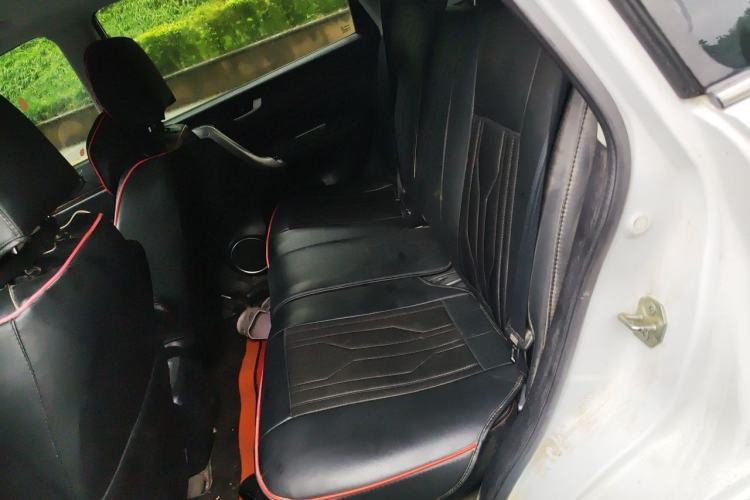 Used Haval H6 2014 Sport Version 1.5T Manual Two-Wheel Drive Elite Edition Left Rear Seat