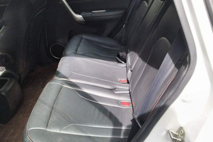 Used Haval H6 2014 Sport Version 1.5T Manual Two-Wheel Drive Elite Edition Left Rear Seat