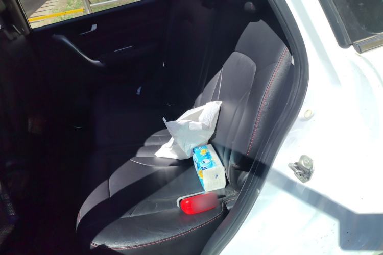 Used Haval H6 2014 Sport Version 1.5T Manual Two-Wheel Drive Elite Edition Left Rear Seat
