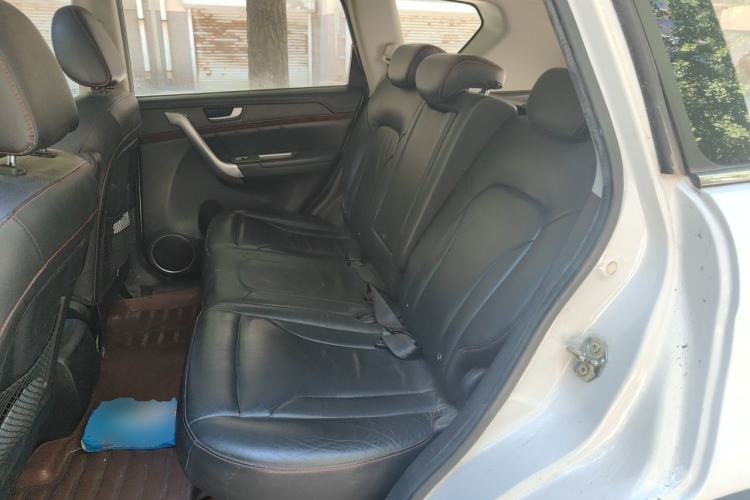 Used Haval H6 2014 Sport Version 1.5T Manual Two-Wheel Drive Elite Edition Left Rear Seat