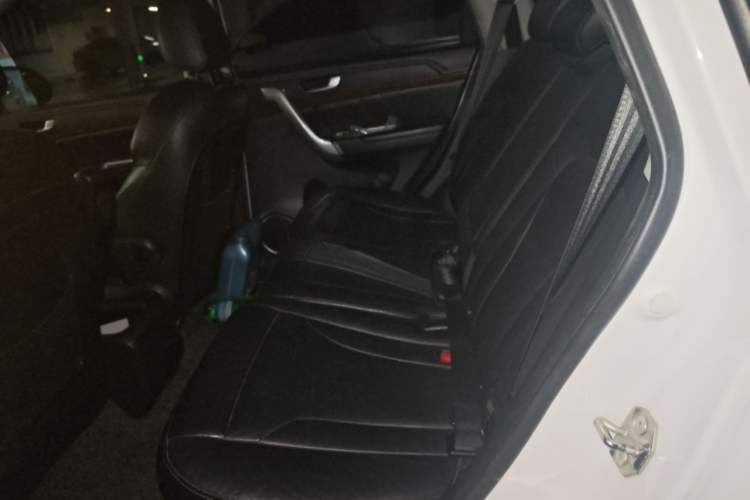 Used Haval H6 2014 Sport Version 1.5T Manual Two-Wheel Drive Elite Edition Left Rear Seat