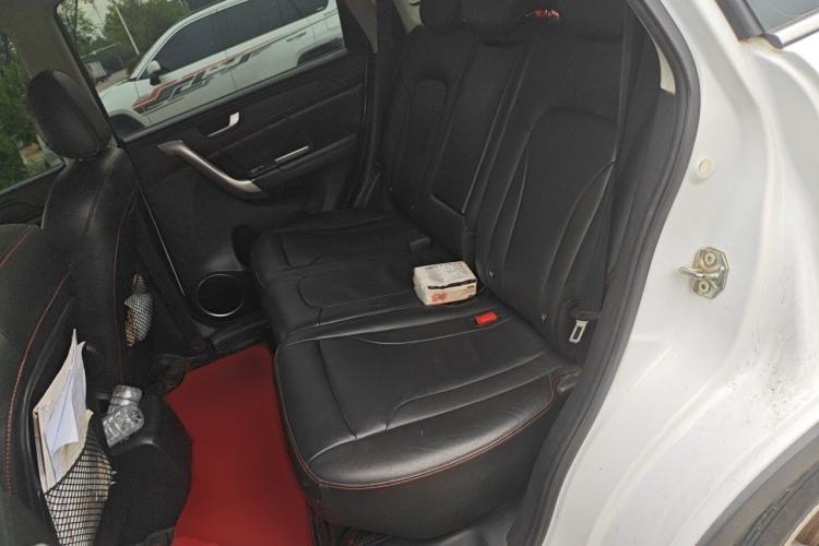 Used Haval H6 2014 Sport Version 1.5T Manual Two-Wheel Drive Elite Edition Left Rear Seat