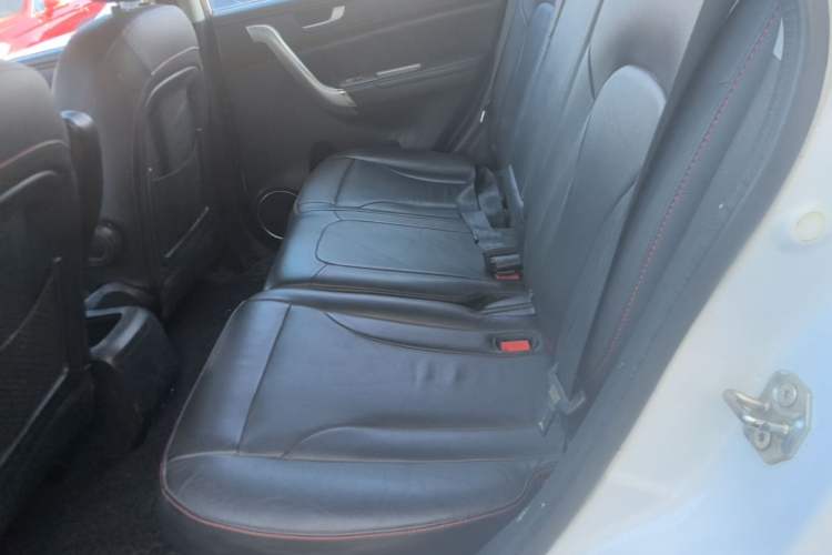 Used Haval H6 2014 Sport Version 1.5T Manual Two-Wheel Drive Elite Edition Left Rear Seat