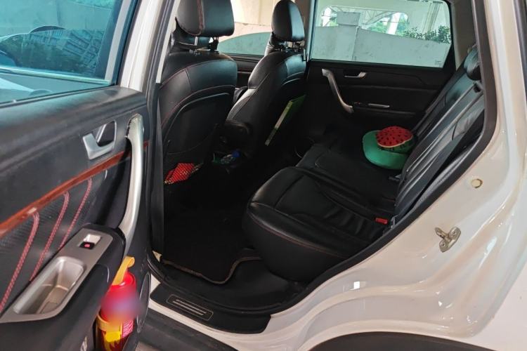 Used Haval H6 2014 Sport Version 1.5T Manual Two-Wheel Drive Elite Edition Left Rear Seat