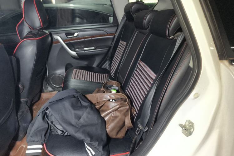 Used Haval H6 2014 Sport Version 1.5T Manual Two-Wheel Drive Elite Edition Left Rear Seat