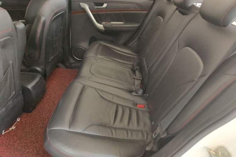 Used Haval H6 2014 Sport Version 1.5T Manual Two-Wheel Drive Elite Edition Left Rear Seat