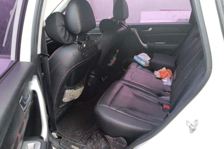 Used Haval H6 2014 Sport Version 1.5T Manual Two-Wheel Drive Elite Edition Left Rear Seat