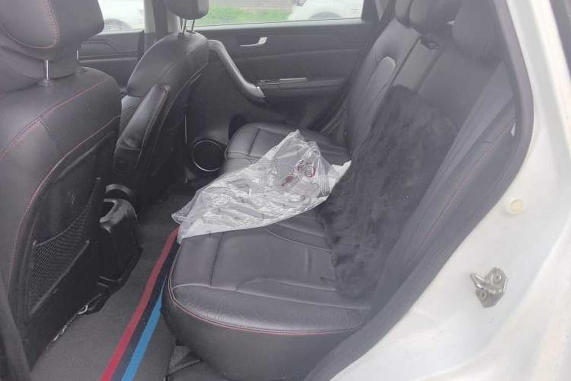 Used Haval H6 2014 Sport Version 1.5T Manual Two-Wheel Drive Elite Edition Left Rear Seat