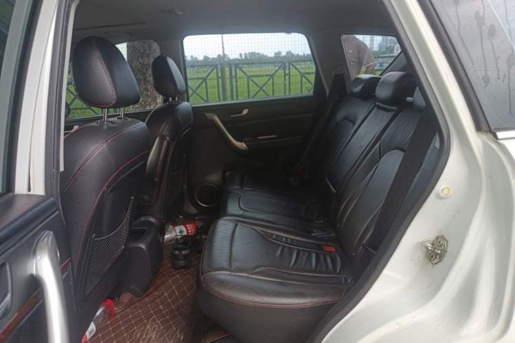 Used Haval H6 2014 Sport Version 1.5T Manual Two-Wheel Drive Elite Edition Left Rear Seat