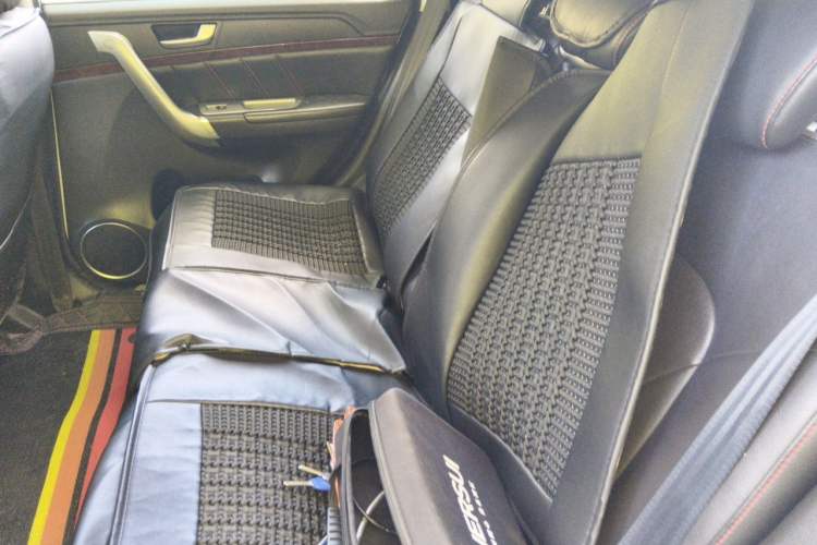 Used Haval H6 2014 Sport Version 1.5T Manual Two-Wheel Drive Elite Edition Left Rear Seat