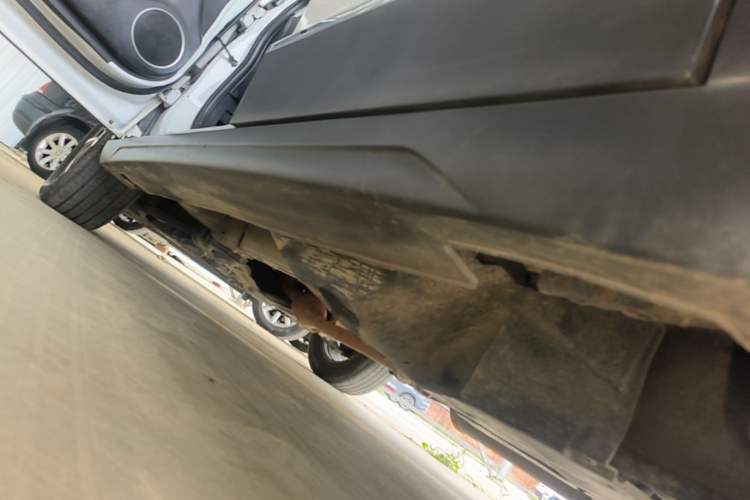 Used Haval H6 2014 Sport Version 1.5T Manual Two-Wheel Drive Elite Edition Left Side Sill