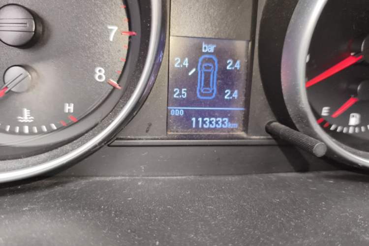 Used Haval H6 2014 Sport Version 1.5T Manual Two-Wheel Drive Elite Edition Odometer Close Up