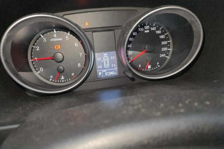 Used Haval H6 2014 Sport Edition 2.4L Automatic Elite Model Odometer Close Up
