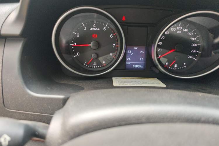 Used Haval H6 2014 Sport Version 1.5T Manual Two-Wheel Drive Elite Edition Odometer Close Up