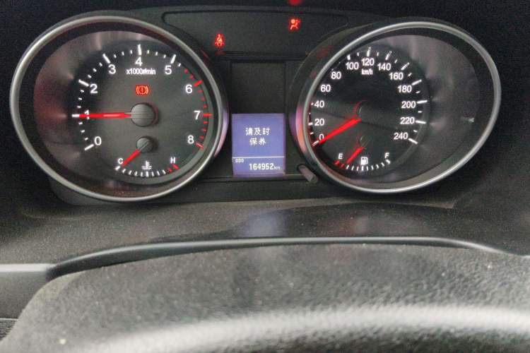 Used Haval H6 2014 Sport Version 1.5T Manual Two-Wheel Drive Elite Edition Odometer Close Up