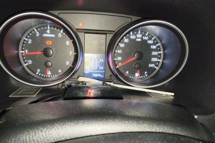 Used Haval H6 2014 Sport Version 1.5T Manual Two-Wheel Drive Elite Edition Odometer Close Up
