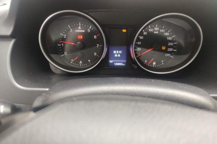 Used Haval H6 2014 Sport Version 1.5T Manual Two-Wheel Drive Elite Edition Odometer Close Up