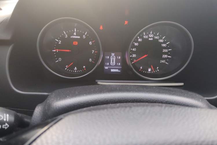 Used Haval H6 2014 Sport Version 1.5T Manual Two-Wheel Drive Elite Edition Odometer Close Up