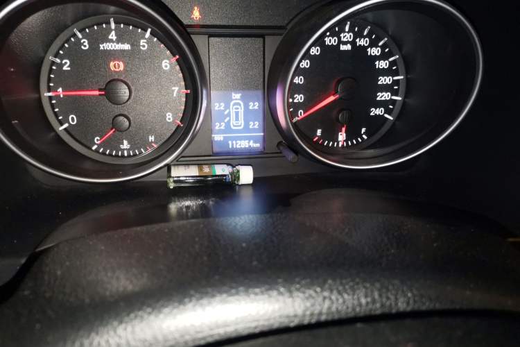 Used Haval H6 2014 Sport Version 1.5T Manual Two-Wheel Drive Elite Edition Odometer Close Up